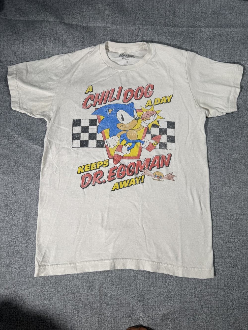 Sonic the Hedgehog Chili Dog Dr Eggman T-Shirt Mens S Cream SEGA Graphic Tee